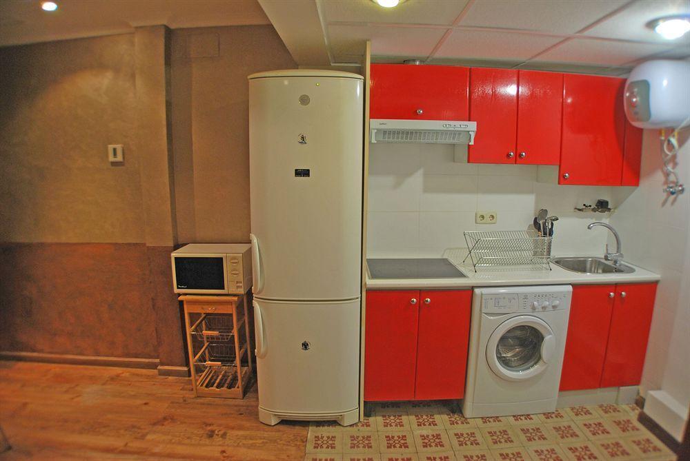 Apartamentos Aqui Me Quedo Madrid Kültér fotó