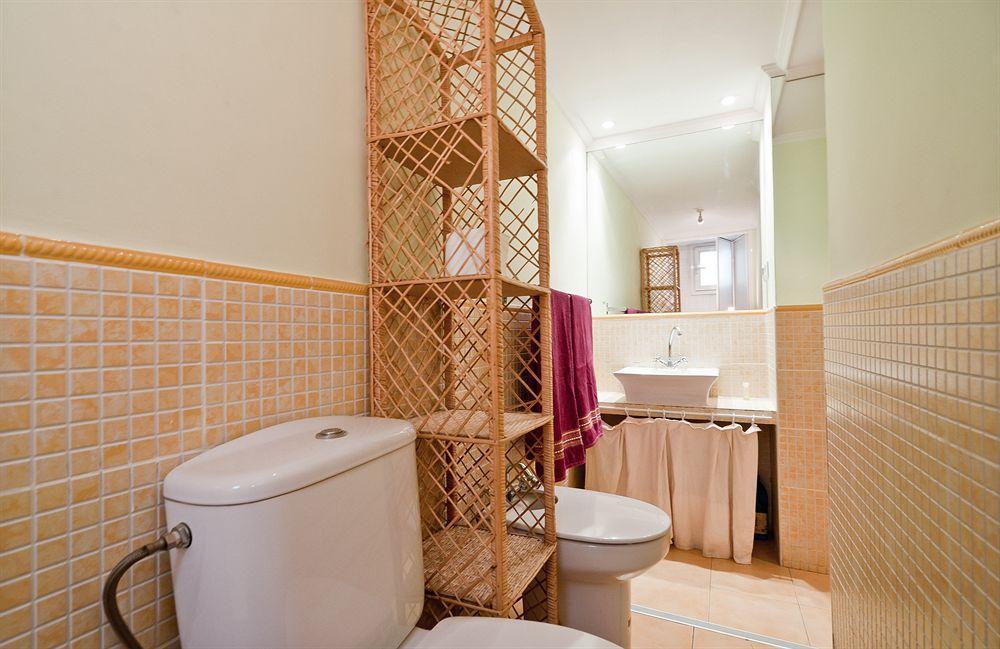 Apartamentos Aqui Me Quedo Madrid Kültér fotó