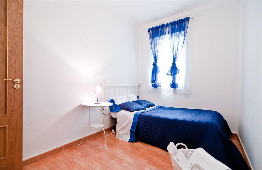 Apartamentos Aqui Me Quedo Madrid Kültér fotó