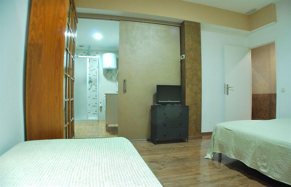 Apartamentos Aqui Me Quedo Madrid Kültér fotó