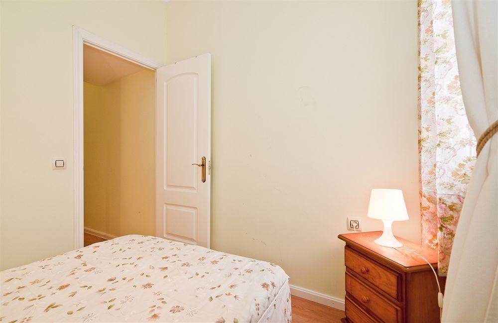 Apartamentos Aqui Me Quedo Madrid Kültér fotó