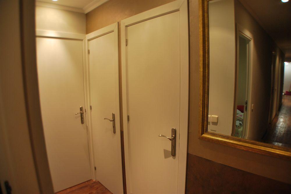 Apartamentos Aqui Me Quedo Madrid Kültér fotó