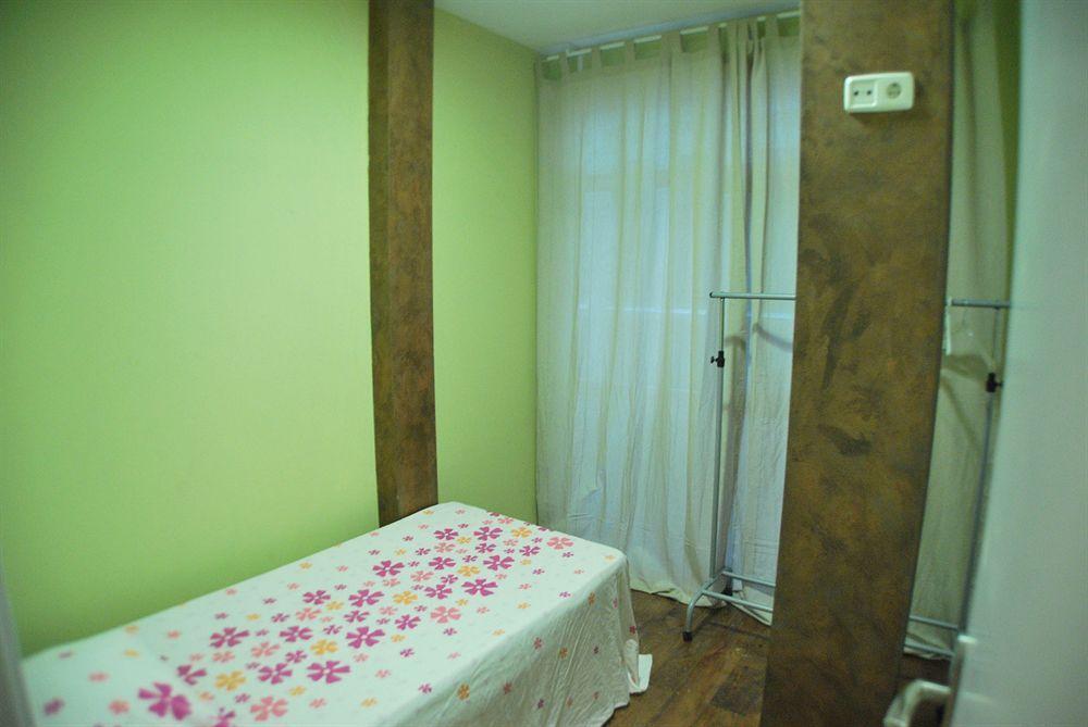 Apartamentos Aqui Me Quedo Madrid Kültér fotó