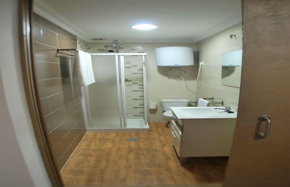 Apartamentos Aqui Me Quedo Madrid Kültér fotó