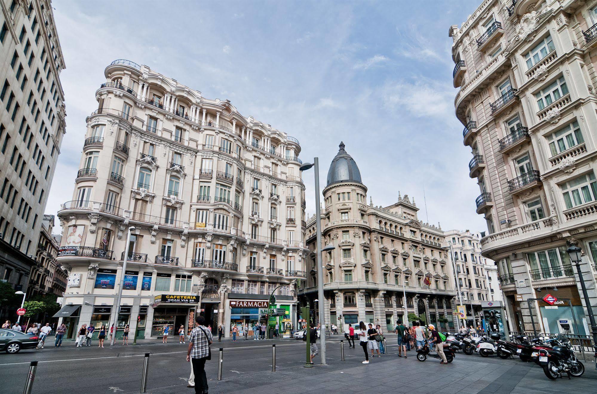 Apartamentos Aqui Me Quedo Madrid Kültér fotó